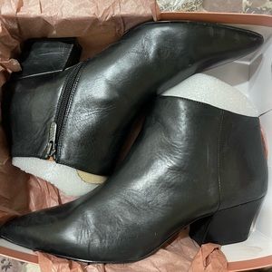 Franco Sarto Black Women’s Bootie Gently Worn